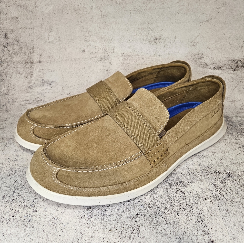NWOT Clarks Flexway Band Sand Suede Loafers / Mens Size 11